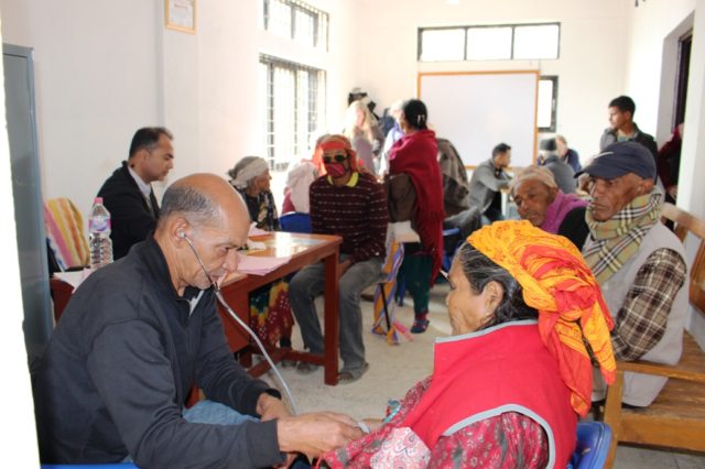 म्याग्दीमा भएको नि:शुल्क मुटु शिविरमा ८ सय बढीको परीक्षण